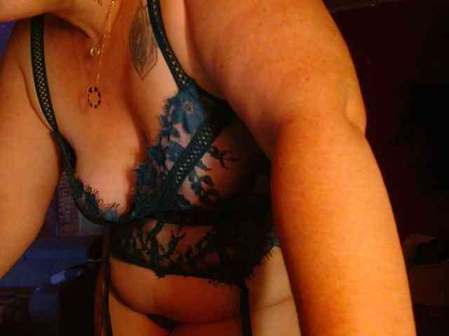 Petitoiseaucoquine webcam