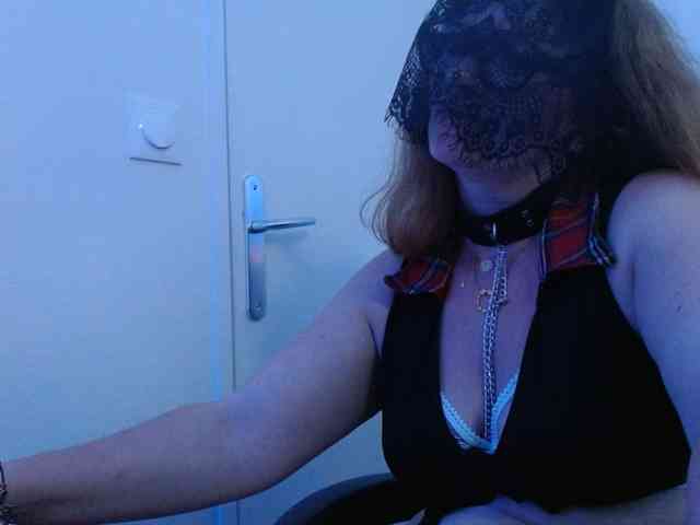 Petitoiseaucoquine webcam