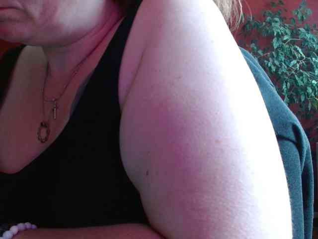 Petitoiseaucoquine webcam