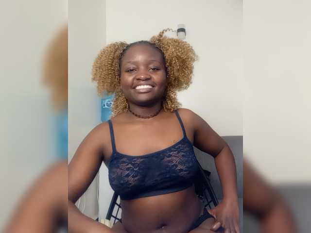 dilanloyal live cam on BongaCams