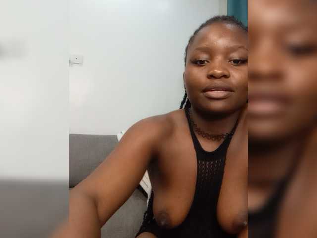 dilanloyal live cam on BongaCams