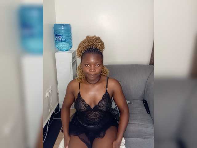 dilanloyal live cam on BongaCams