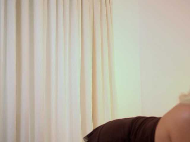 AdelineKing live cam on BongaCams