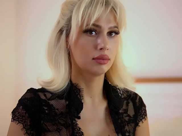 AdelineKing live cam on BongaCams