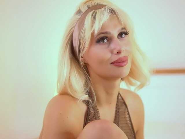AdelineKing live cam on BongaCams