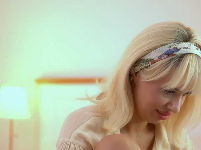 AdelineKing live cam on BongaCams
