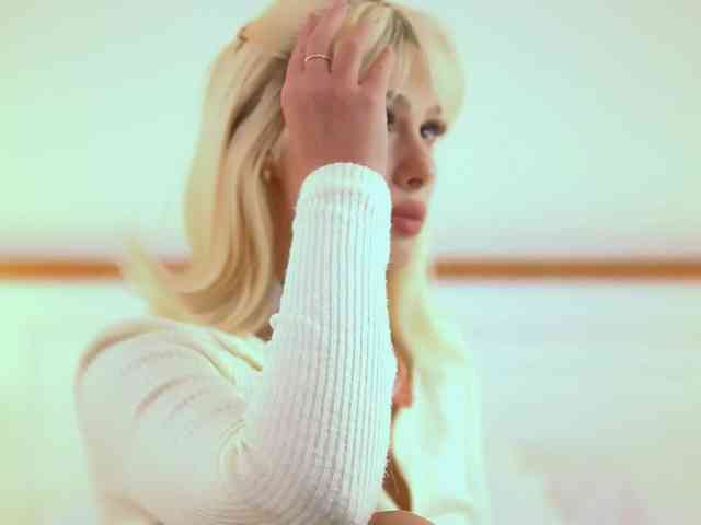 AdelineKing AdelineKing