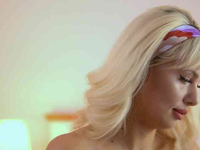 AdelineKing AdelineKing