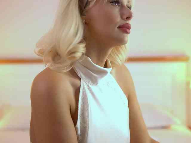 AdelineKing webcam