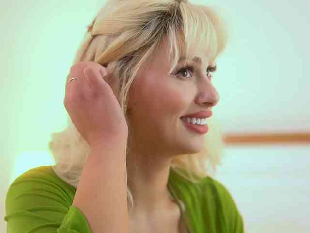 AdelineKing webcam