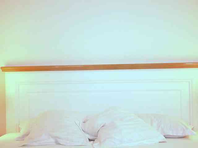 AdelineKing webcam