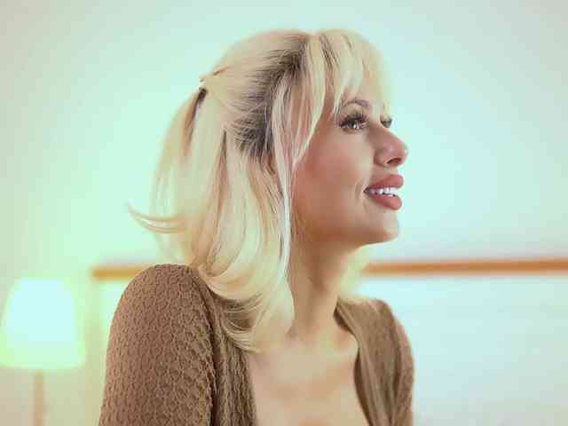 AdelineKing webcam