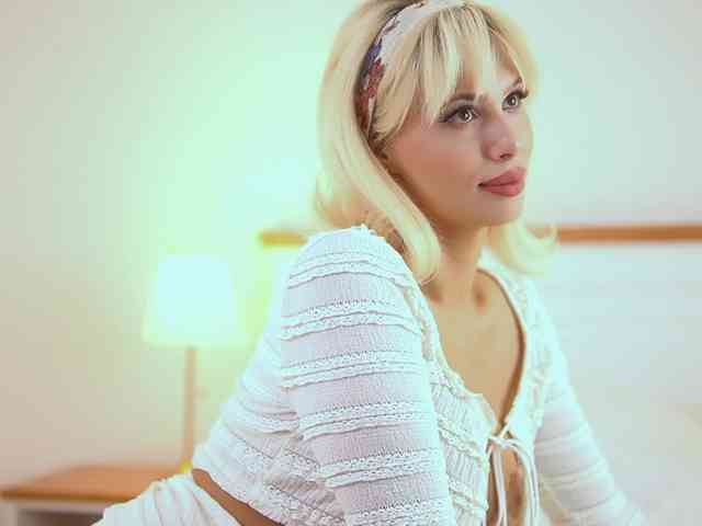 AdelineKing AdelineKing