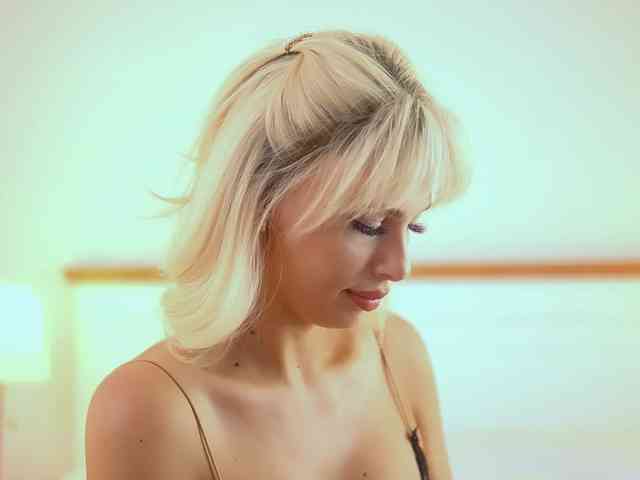 AdelineKing webcam