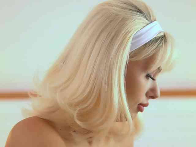 AdelineKing webcam