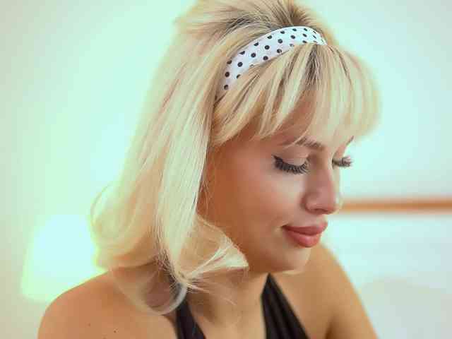 AdelineKing webcam