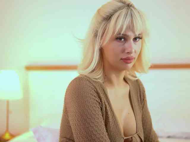 AdelineKing webcam
