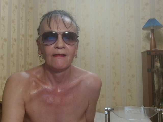 Valenttijm3851 live cam on BongaCams