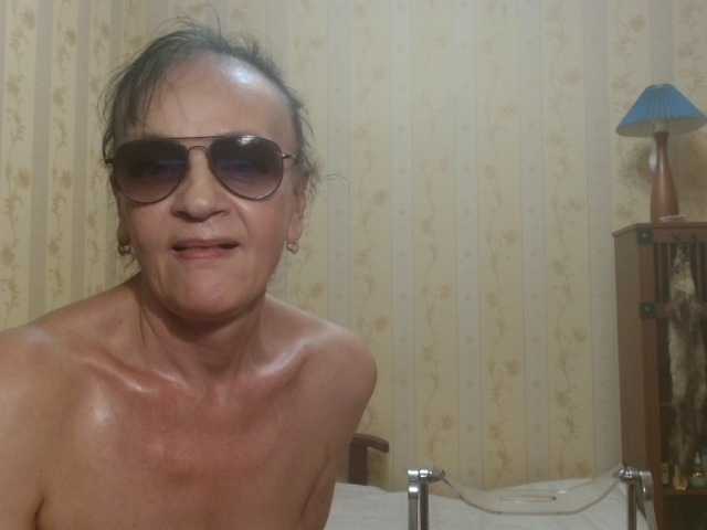 Valenttijm3851 live cam on BongaCams