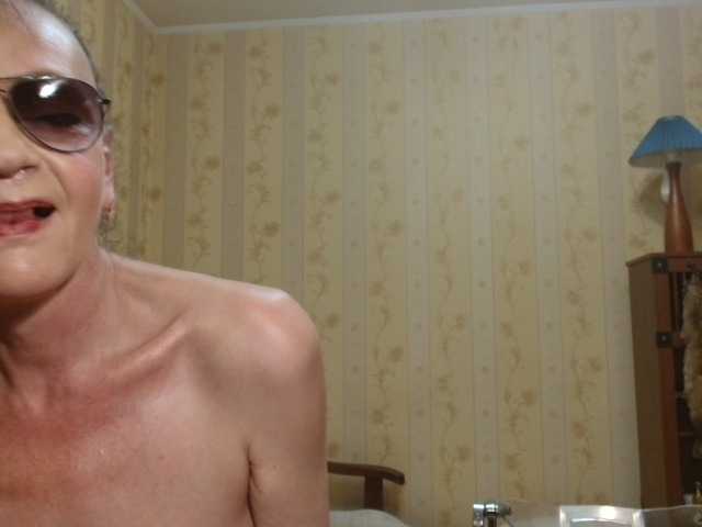 Valenttijm3851 live cam on BongaCams