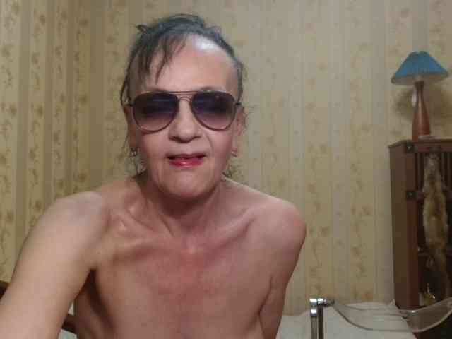 Valenttijm3851 webcam