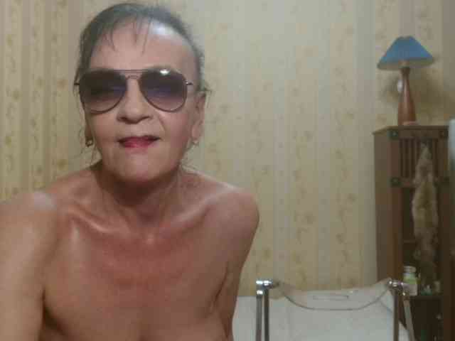 Valenttijm3851 webcam