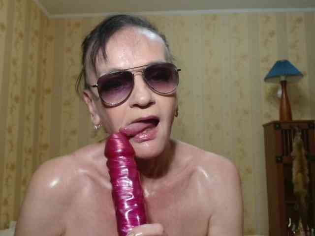 Valenttijm3851 live female cam on bongacams
