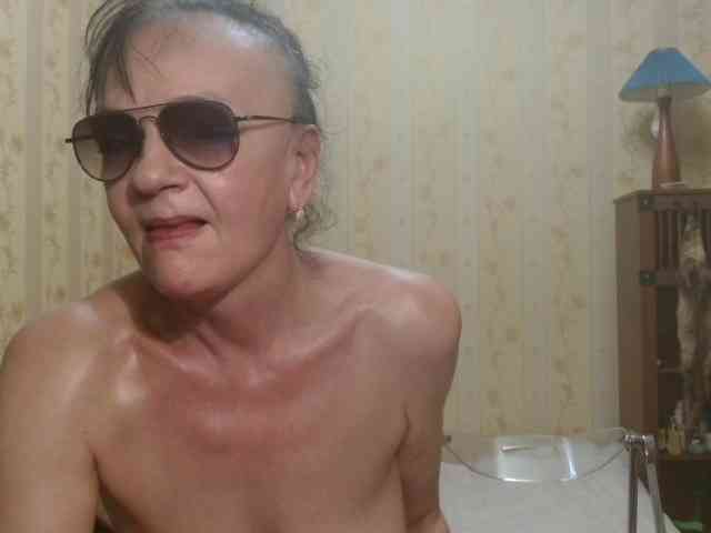 Valenttijm3851 webcam