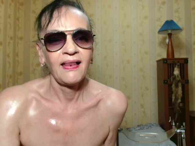 Valenttijm3851 live female cam on bongacams