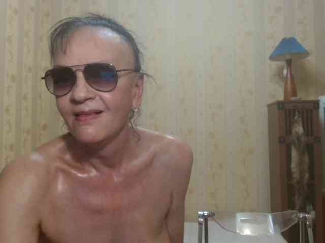 Valenttijm3851 webcam
