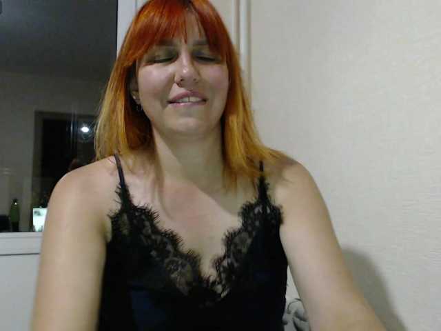 Karmella live cam on BongaCams