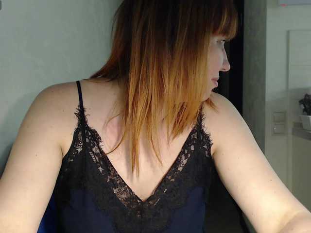 Karmella's BongaCams show and profile