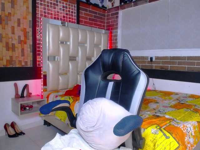 KrissSweetBoobs live cam on BongaCams