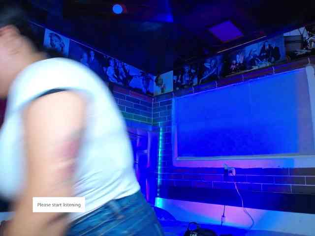 KrissSweetBoobs webcam