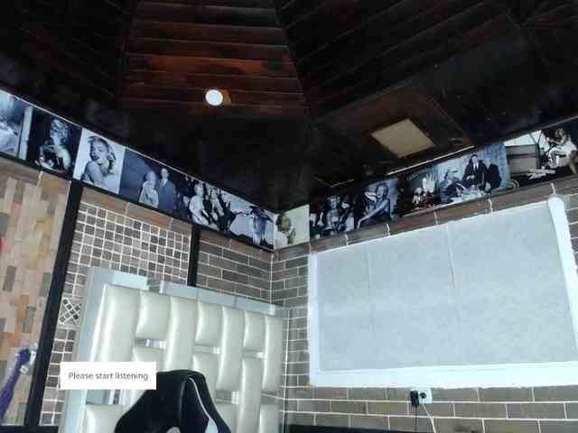 KrissSweetBoobs webcam