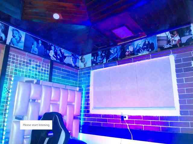 KrissSweetBoobs webcam