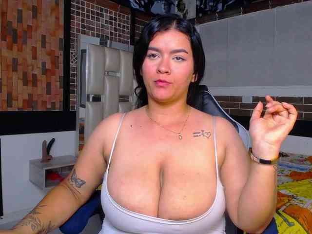 Modelo: KrissSweetBoobs