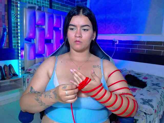 KrissSweetBoobs webcam