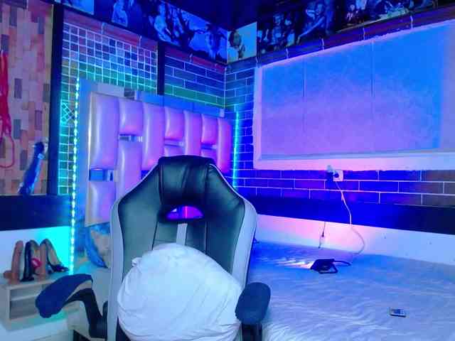 KrissSweetBoobs webcam