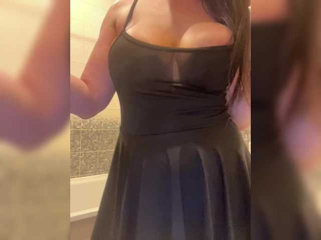 AniseDar's BongaCams show and profile