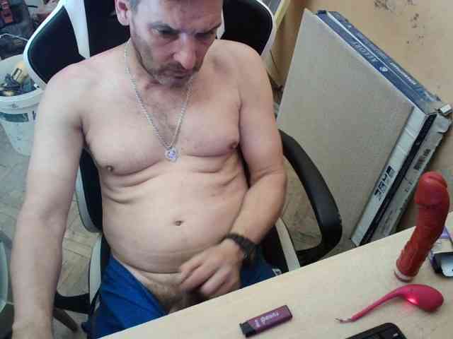 HugeFanny