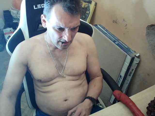 HugeFanny