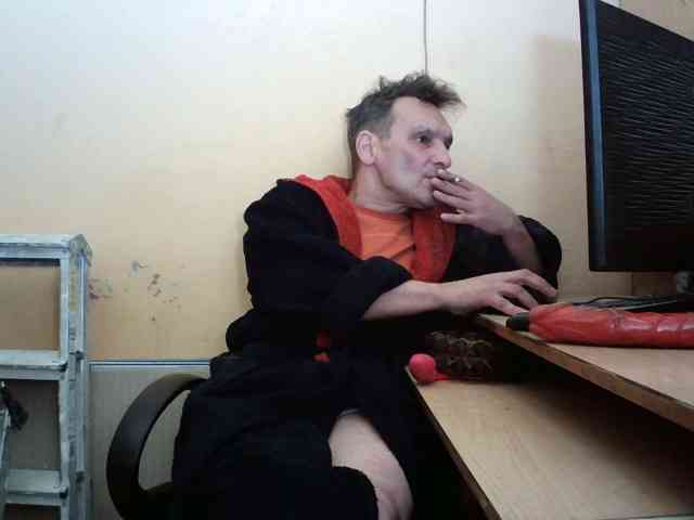 HugeFanny Live Webcam on BongaCams