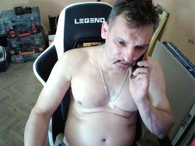 HugeFanny