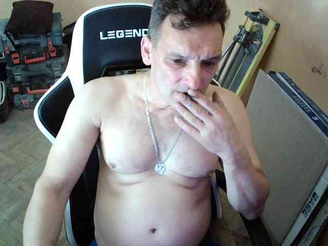 HugeFanny