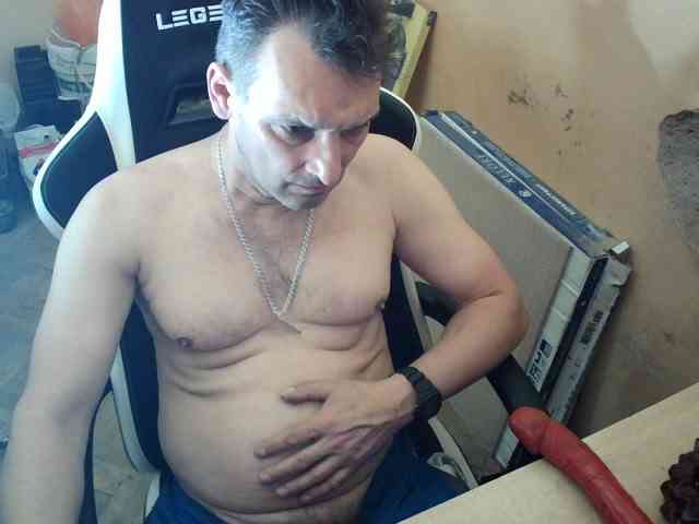 HugeFanny