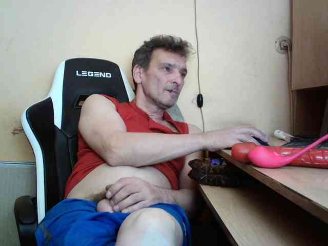 HugeFanny