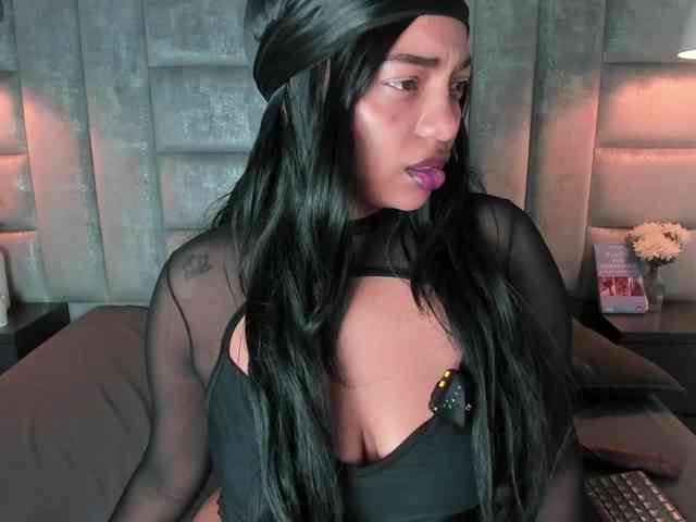 KetraWestt webcam