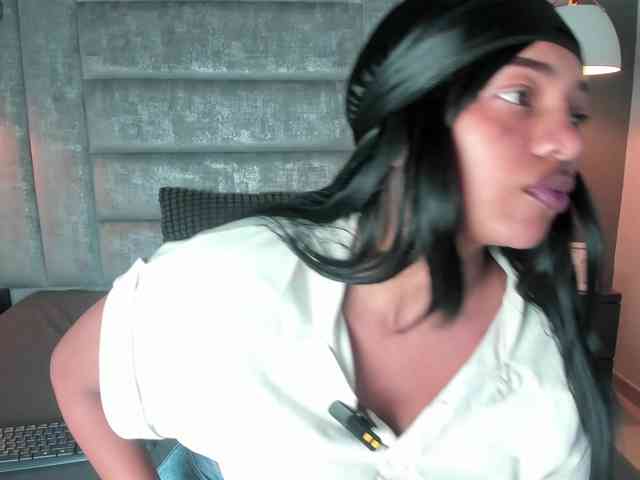 KetraWestt webcam