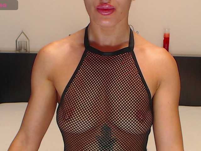 LexaBrunette